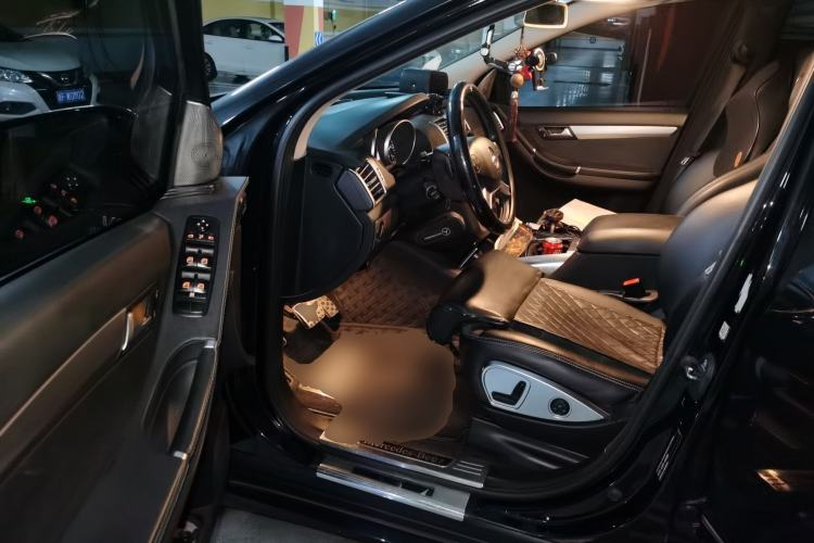 Used Mercedes-Benz R-Class 2014 R 320 4MATIC Business Model Driver Seat