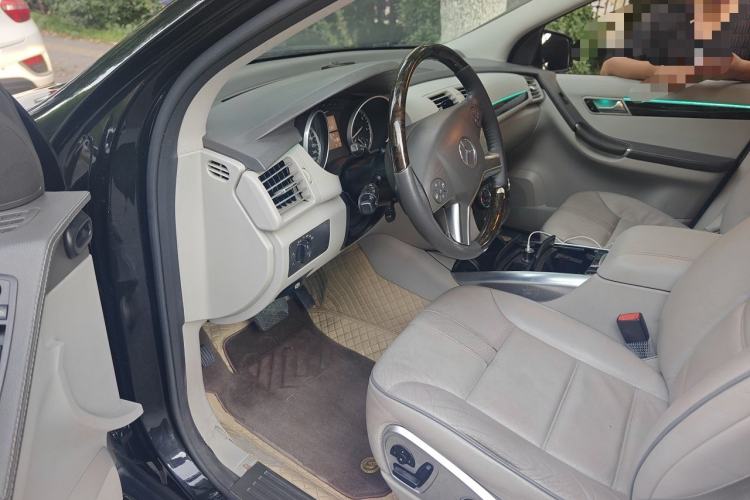 Used Mercedes-Benz R-Class 2014 R 400 4MATIC Luxury Model Driver Seat