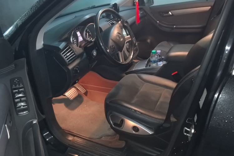 Used Mercedes-Benz R-Class 2014 R 320 4MATIC Luxury Model Driver Seat