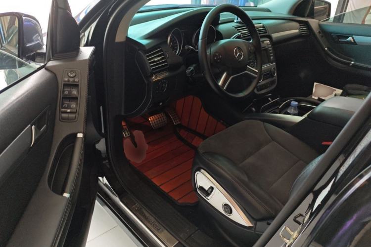 Used Mercedes-Benz R-Class 2014 R 320 4MATIC Business Model Driver Seat