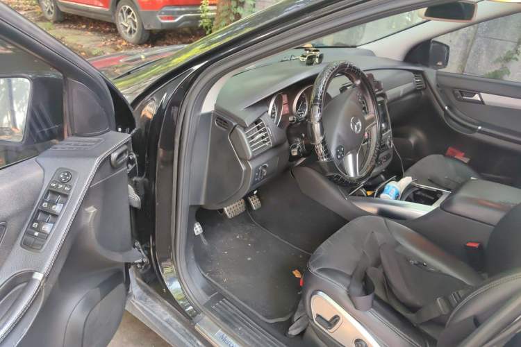 Used Mercedes-Benz R-Class 2014 R 320 4MATIC Luxury Model Driver Seat