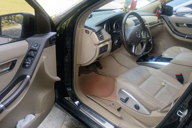 Used Mercedes-Benz R-Class 2014 R 320 4MATIC Luxury Model Driver Seat