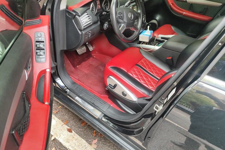 Used Mercedes-Benz R-Class 2014 R 320 4MATIC Business Model Driver Seat