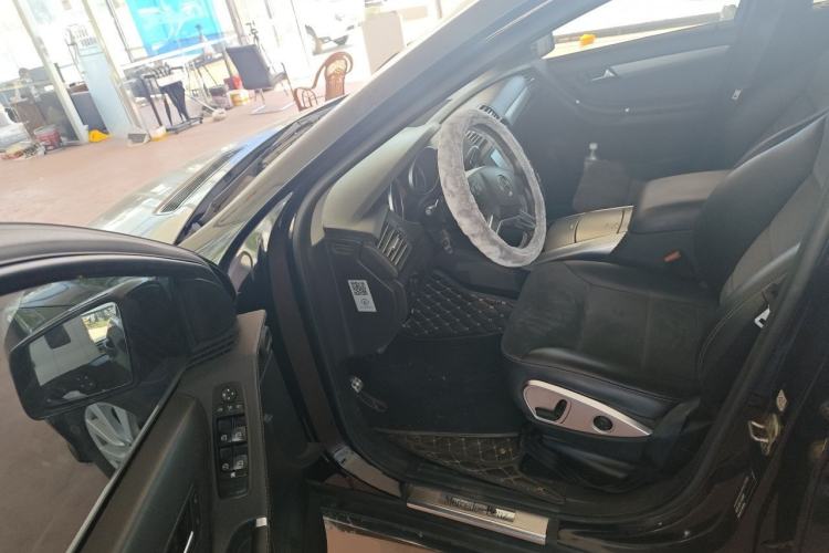Used Mercedes-Benz R-Class 2014 R 320 4MATIC Business Model Driver Seat