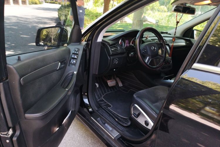 Used Mercedes-Benz R-Class 2014 R 320 4MATIC Luxury Model Driver Seat