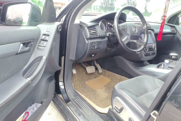 Used Mercedes-Benz R-Class 2014 R 320 4MATIC Business Model Driver Seat