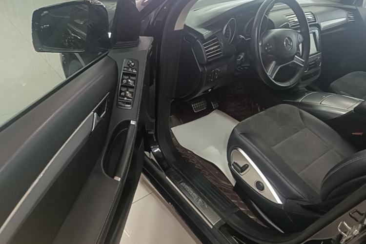 Used Mercedes-Benz R-Class 2014 R 320 4MATIC Business Model Driver Seat
