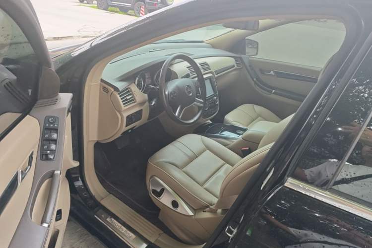 Used Mercedes-Benz R-Class 2014 R 400 4MATIC Business Model Driver Seat