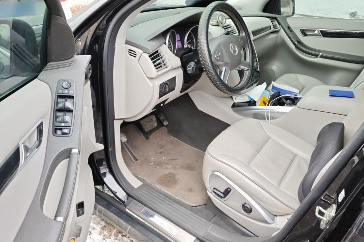 Used Mercedes-Benz R-Class 2014 R 400 4MATIC Business Model Driver Seat