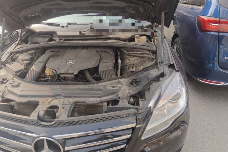 Used Mercedes-Benz R-Class 2014 R 320 4MATIC Business Model Engine Bay Left