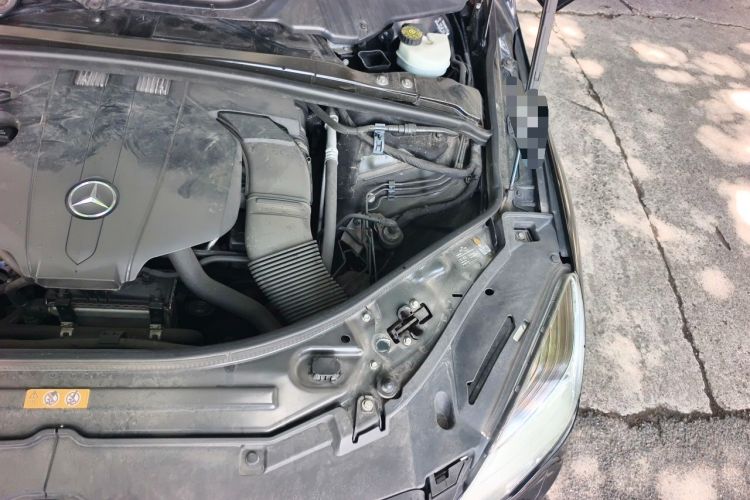 Used Mercedes-Benz R-Class 2014 R 320 4MATIC Business Model Engine Bay Left