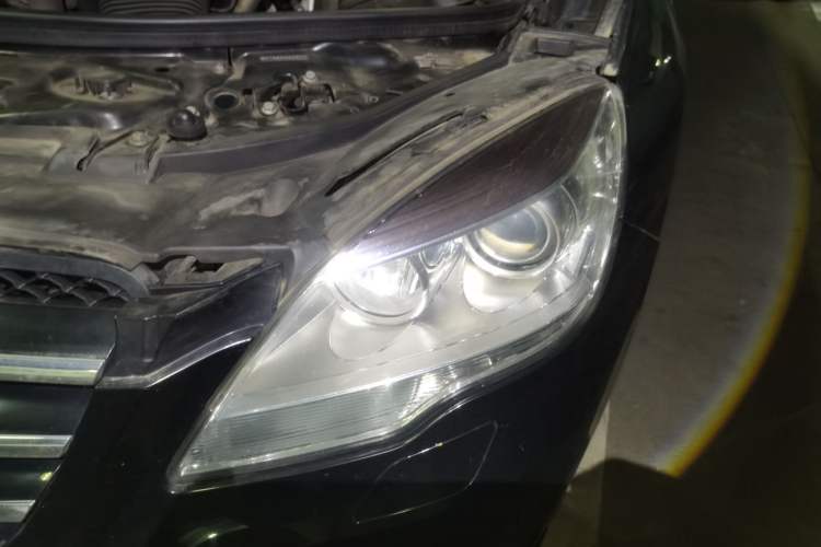 Used Mercedes-Benz R-Class 2014 R 320 4MATIC Business Model Engine Bay Left