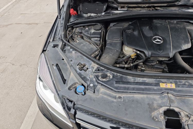 Used Mercedes-Benz R-Class 2014 R 320 4MATIC Business Model Engine Bay Right
