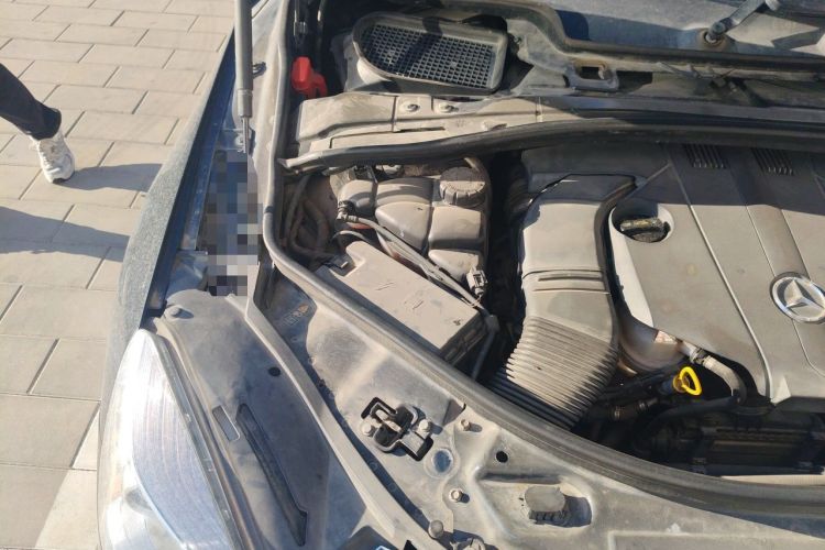Used Mercedes-Benz R-Class 2014 R 320 4MATIC Business Model Engine Bay Right