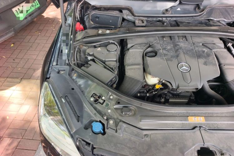 Used Mercedes-Benz R-Class 2014 R 320 4MATIC Business Model Engine Bay Right