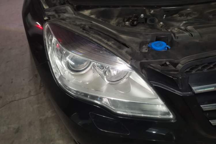 Used Mercedes-Benz R-Class 2014 R 320 4MATIC Business Model Engine Bay Right