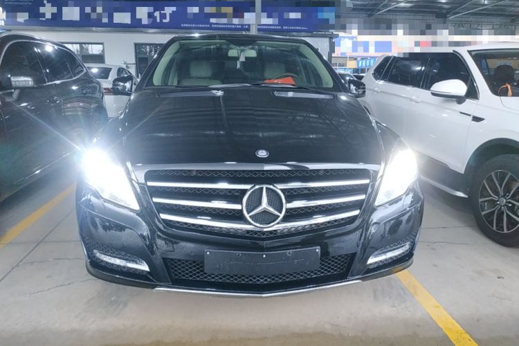 Used Mercedes-Benz R-Class 2014 R 320 4MATIC Business Model Exterior 1