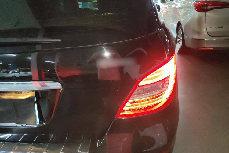 Used Mercedes-Benz R-Class 2014 R 320 4MATIC Business Model Exterior 1