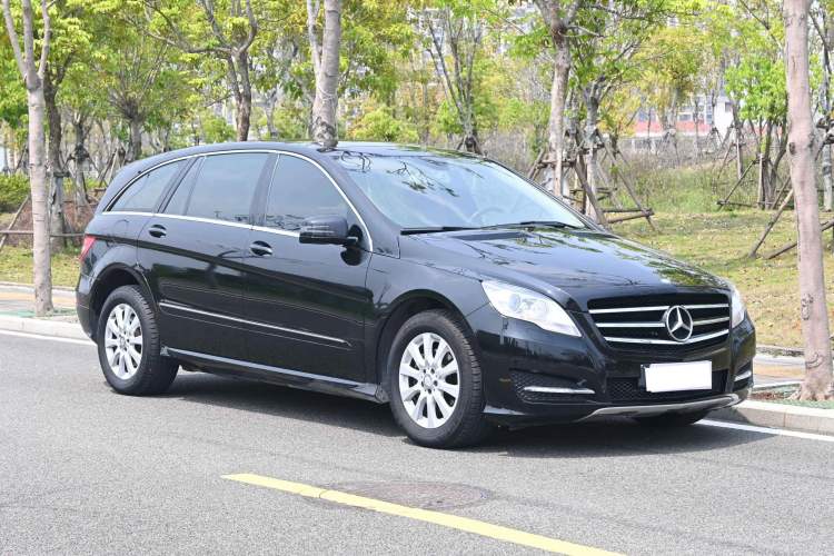 Used Mercedes-Benz R-Class 2014 R 320 4MATIC Business Model Exterior 2