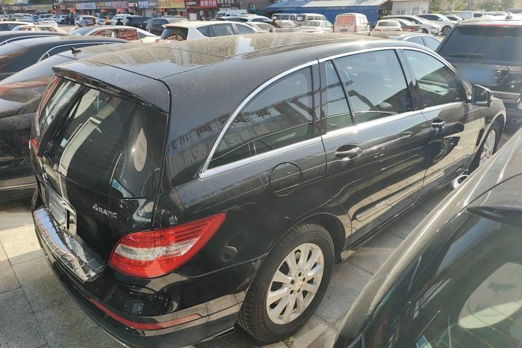 Used Mercedes-Benz R-Class 2014 R 320 4MATIC Business Model Exterior 3