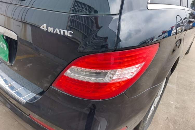 Used Mercedes-Benz R-Class 2014 R 320 4MATIC Business Model Exterior 3