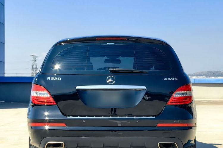 Used Mercedes-Benz R-Class 2014 R 320 4MATIC Business Model Exterior 4