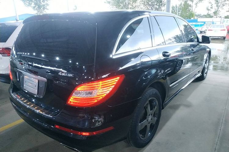 Used Mercedes-Benz R-Class 2014 R 320 4MATIC Business Model Exterior 5