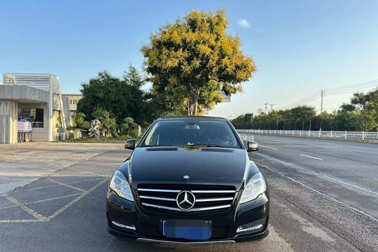 Used Mercedes-Benz R-Class 2014 R 320 4MATIC Business Model Exterior 5