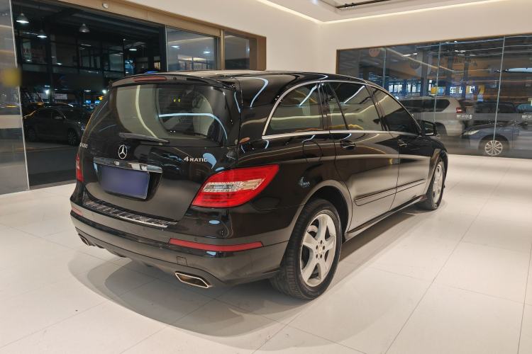 Used Mercedes-Benz R-Class 2014 R 400 4MATIC Business Model Exterior 6