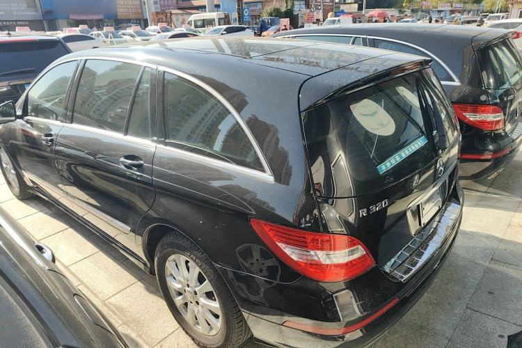 Used Mercedes-Benz R-Class 2014 R 320 4MATIC Business Model Exterior 6