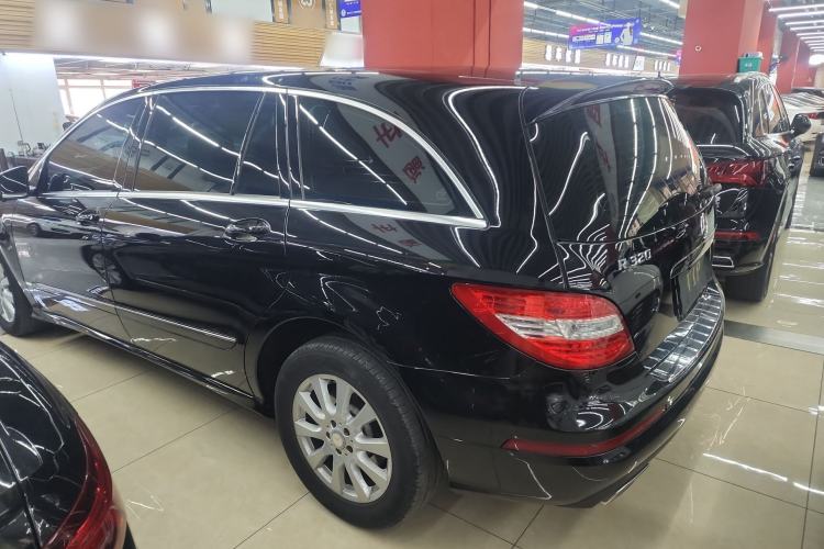 Used Mercedes-Benz R-Class 2014 R 320 4MATIC Business Model Exterior 6