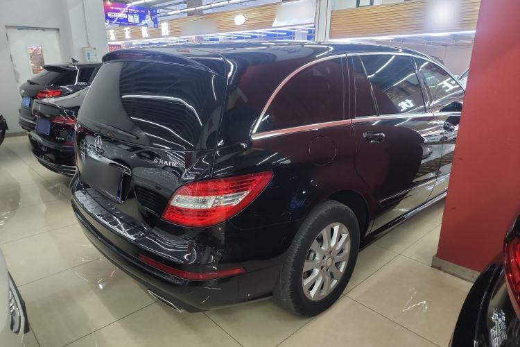 Used Mercedes-Benz R-Class 2014 R 320 4MATIC Business Model Exterior 7