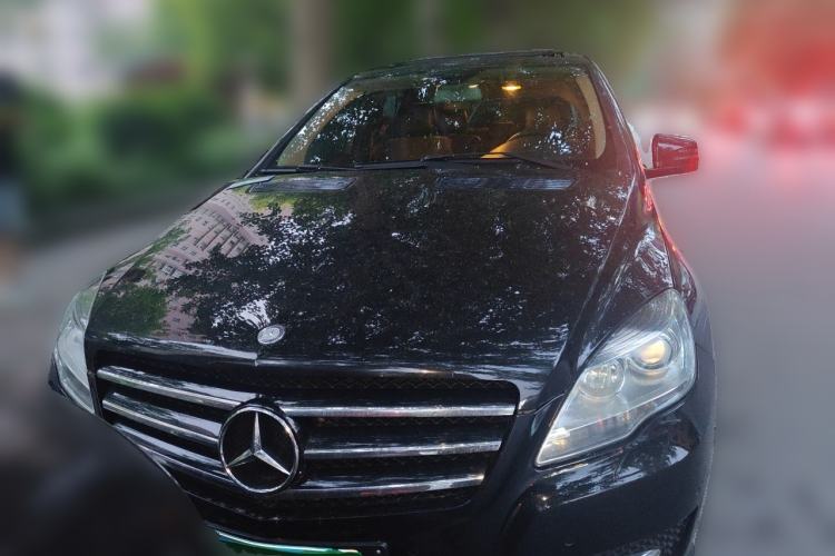 Used Mercedes-Benz R-Class 2014 R 320 4MATIC Luxury Model Front