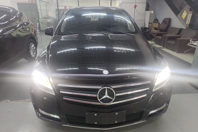 Used Mercedes-Benz R-Class 2014 R 320 4MATIC Business Model Front