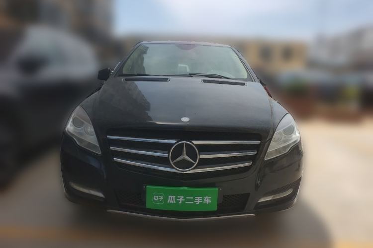 Used Mercedes-Benz R-Class 2014 R 320 4MATIC Luxury Model Front