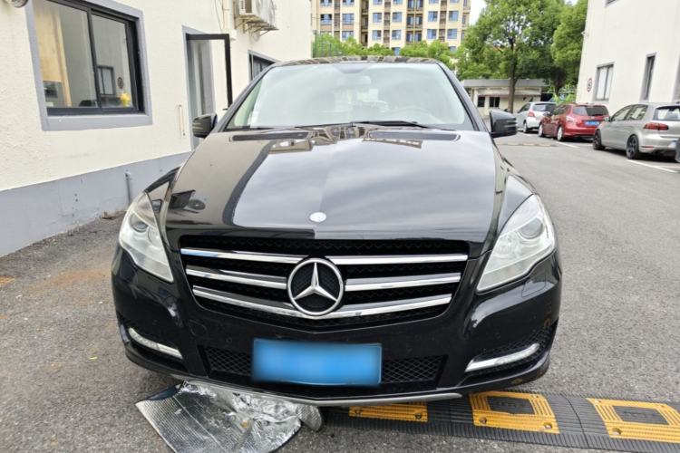 Used Mercedes-Benz R-Class 2014 R 320 4MATIC Business Model Front