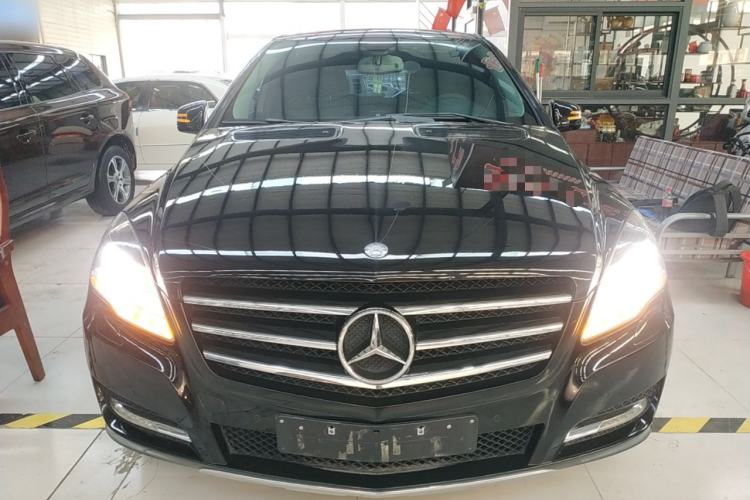 Used Mercedes-Benz R-Class 2014 R 320 4MATIC Luxury Model Front