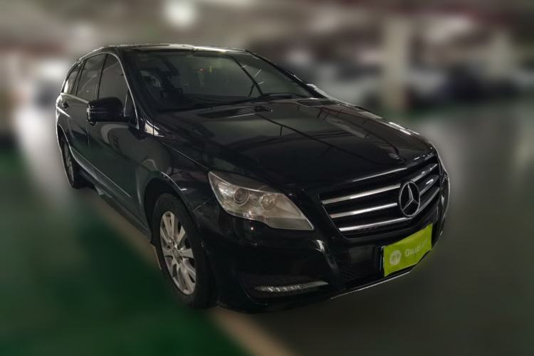 Used Mercedes-Benz R-Class 2014 R 320 4MATIC Business Model Front Right 45 Deg
