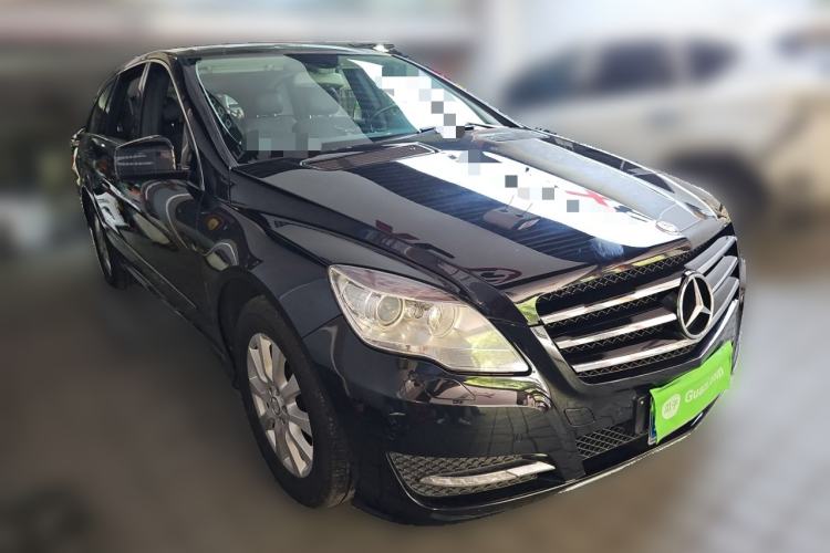 Used Mercedes-Benz R-Class 2014 R 320 4MATIC Business Model Front Right 45 Deg
