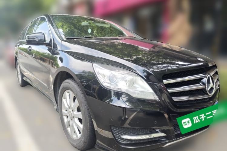 Used Mercedes-Benz R-Class 2014 R 320 4MATIC Business Model Front Right 45 Deg