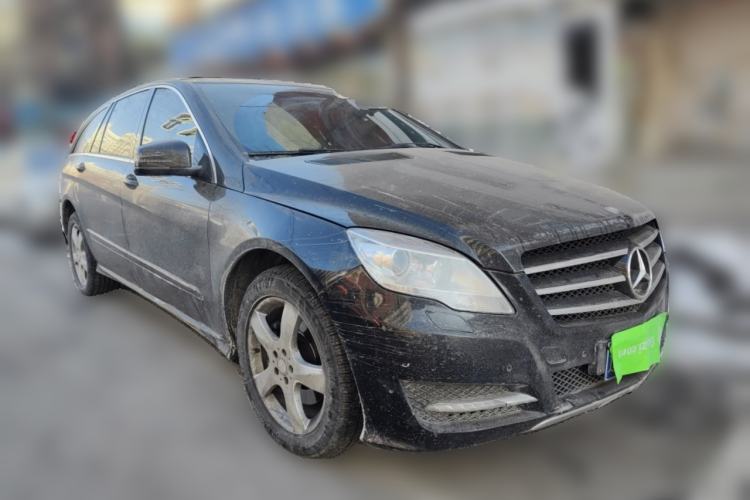 Used Mercedes-Benz R-Class 2014 R 400 4MATIC Business Model Front Right 45 Deg