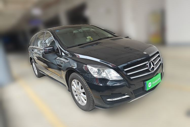 Used Mercedes-Benz R-Class 2014 R 320 4MATIC Business Model Front Right 45 Deg