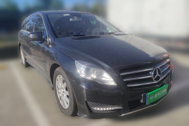Used Mercedes-Benz R-Class 2014 R 320 4MATIC Business Model Front Right 45 Deg