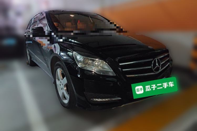 Used Mercedes-Benz R-Class 2014 R 400 4MATIC Business Model Front Right 45 Deg