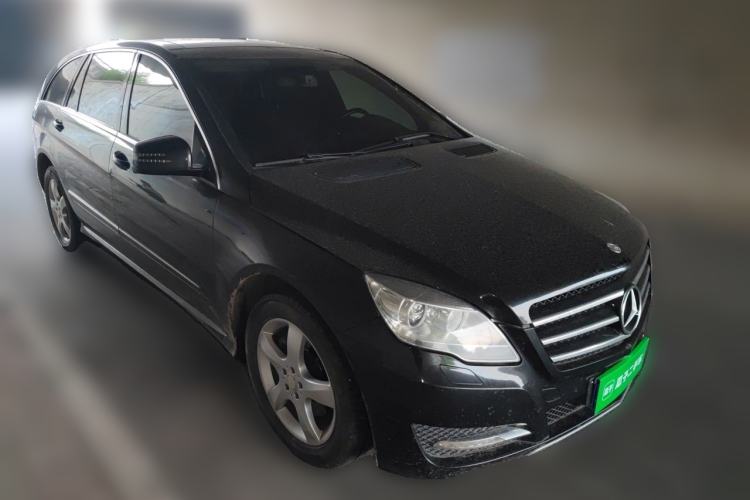 Used Mercedes-Benz R-Class 2014 R 400 4MATIC Business Model Front Right 45 Deg
