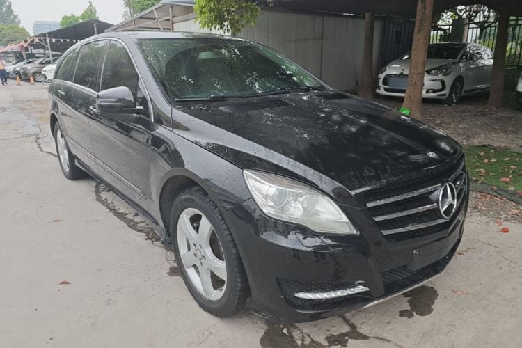 Used Mercedes-Benz R-Class 2014 R 400 4MATIC Business Model Front Right 45 Deg