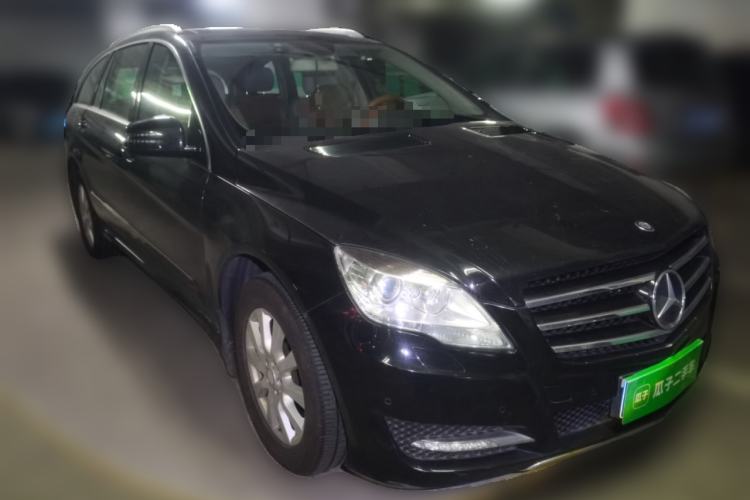 Used Mercedes-Benz R-Class 2014 R 320 4MATIC Business Model Front Right 45 Deg