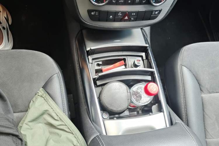 Used Mercedes-Benz R-Class 2014 R 320 4MATIC Business Model Gear Lever
