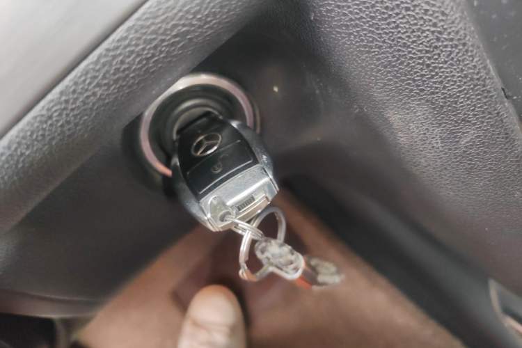 Used Mercedes-Benz R-Class 2014 R 320 4MATIC Business Model Gear Lever