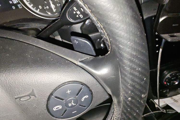 Used Mercedes-Benz R-Class 2014 R 400 4MATIC Business Model Gear Lever